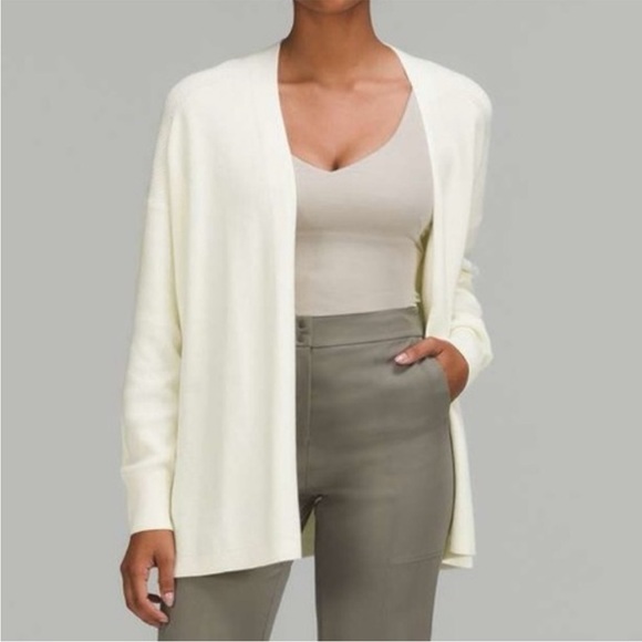 Lululemon- NWT -Side Slit Sweater Wrap-Size: 6 - Lemon Sorbet - Picture 1 of 8